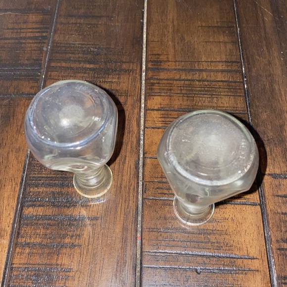 Small Glass Bottles Vintage Depression Era Glassware - Picture 3 of 4